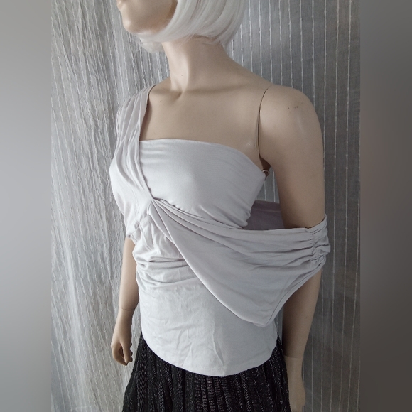 Mirabelli summer top - Picture 3 of 3